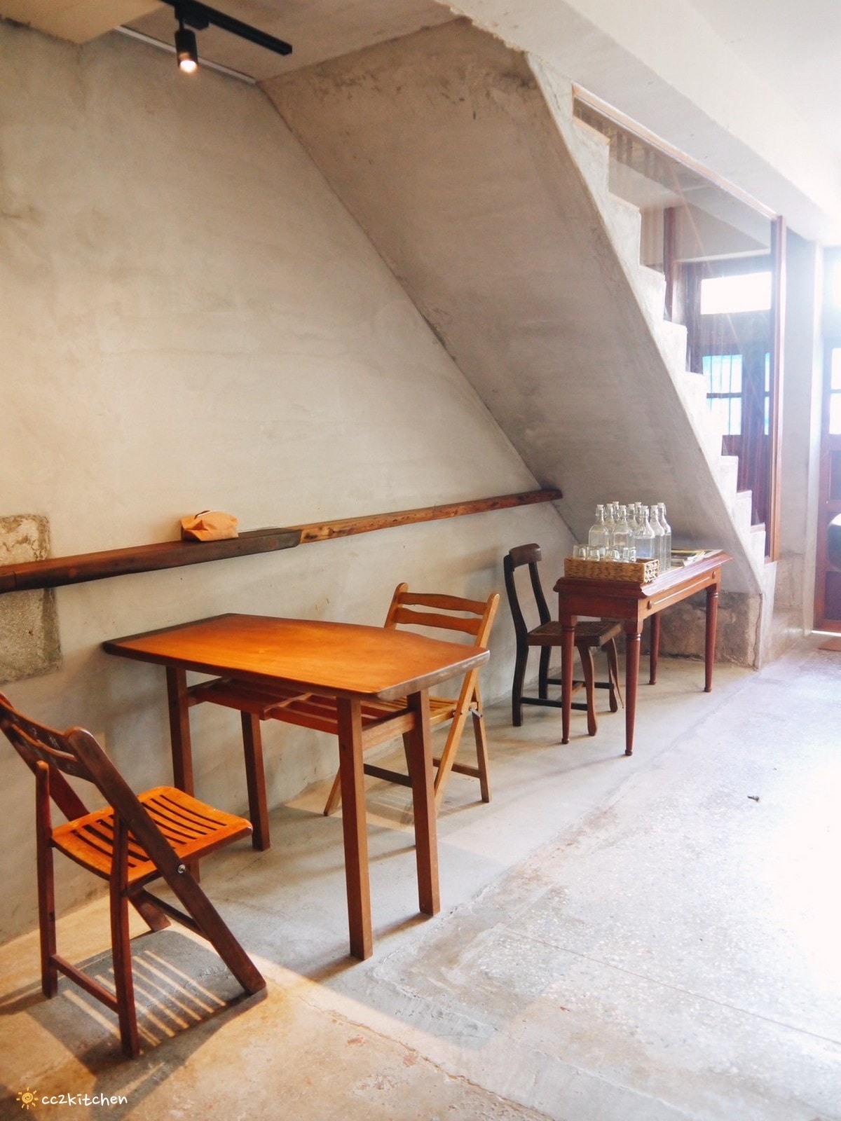 台東東河「千千咖啡」老屋改造的茅屋平房咖啡廳,鄰近東河包子、泰源幽谷,來到東河不能錯過的特色咖啡店。 - 第10張圖 台東東河「千千咖啡」老屋改造的茅屋平房咖啡廳,鄰近東河包子、泰源幽谷,來到東河不能錯過的特色咖啡店。