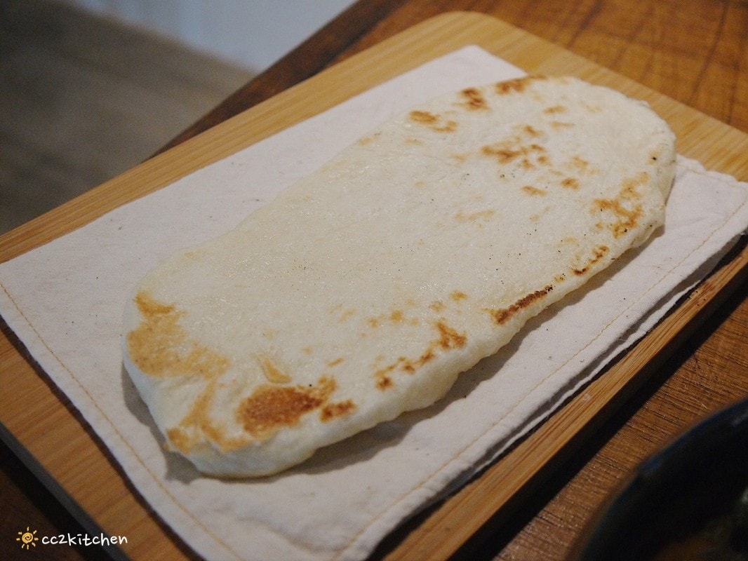 台東利嘉「稻米與月桃花」，隱居山林的私宅咖啡廳！一周只營業三天、假日不定期開放，招牌香料咖哩與小農自耕無毒香米結合，隱藏在靜謐山中的美味。