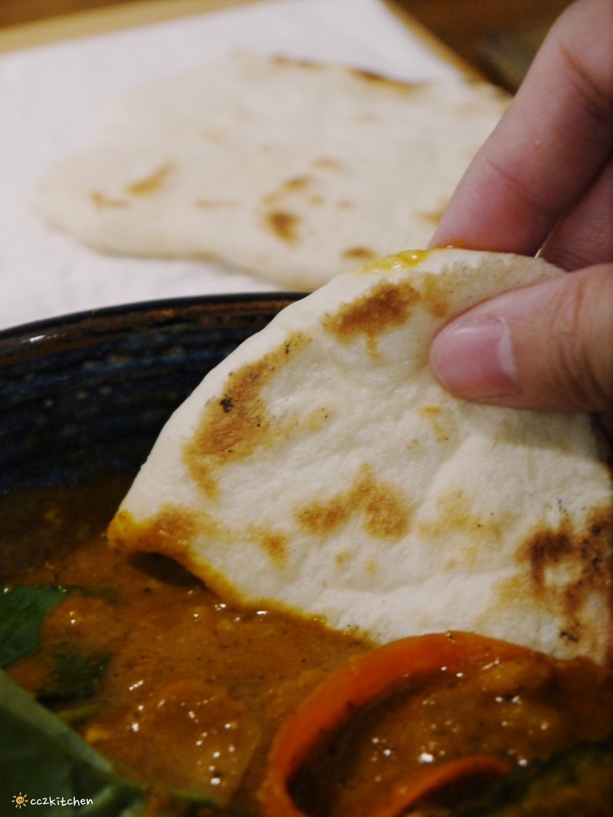 台東利嘉「稻米與月桃花」，隱居山林的私宅咖啡廳！一周只營業三天、假日不定期開放，招牌香料咖哩與小農自耕無毒香米結合，隱藏在靜謐山中的美味。