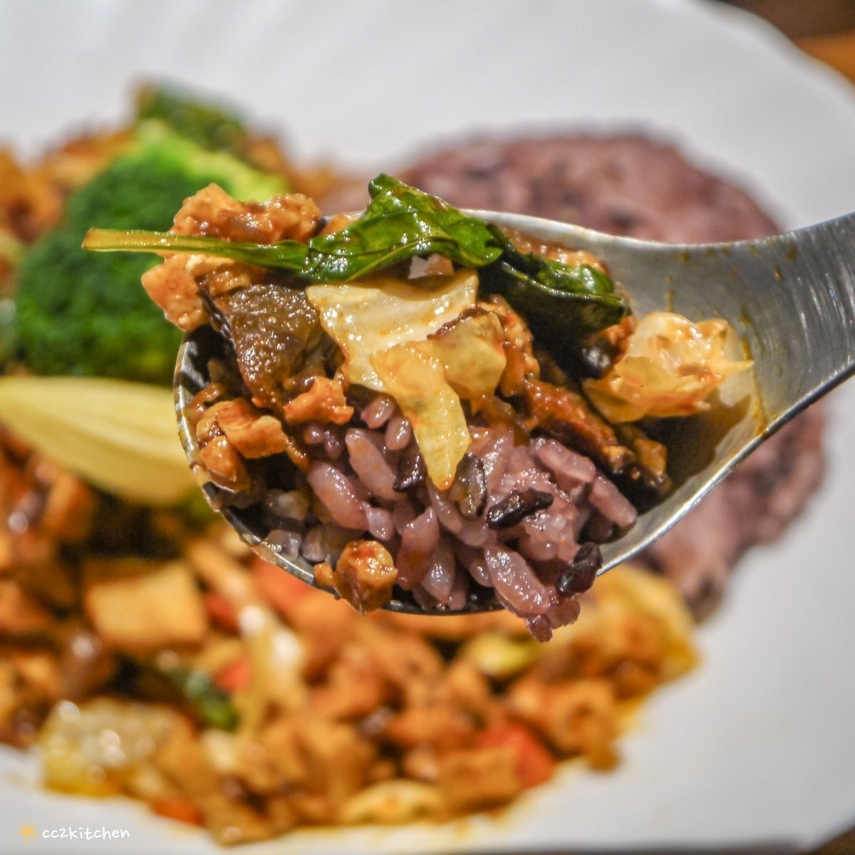 台東知本美食「緣之鮮」,養生黑白木耳露、蔬食簡餐專賣店,堅持使用天然食材,製作出美味精緻的蔬食料理~ - 第24張圖 台東知本美食「緣之鮮」,養生黑白木耳露、蔬食簡餐專賣店,堅持使用天然食材,製作出美味精緻的蔬食料理~