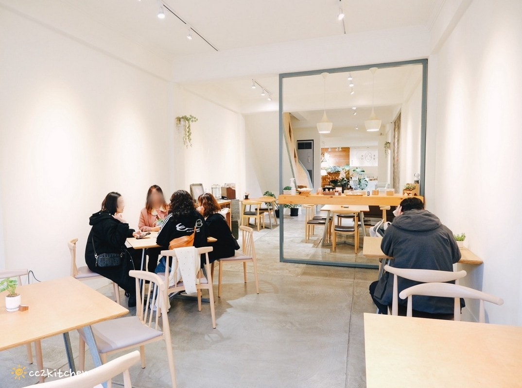 花蓮美食「安口食堂」開新分店!「安口食堂城中店」2.0隱藏在名產街上,主打眷村古早味麵食~三種主食搭配不同麵體,擁有家常美味的精緻乾拌麵! - 第8張圖