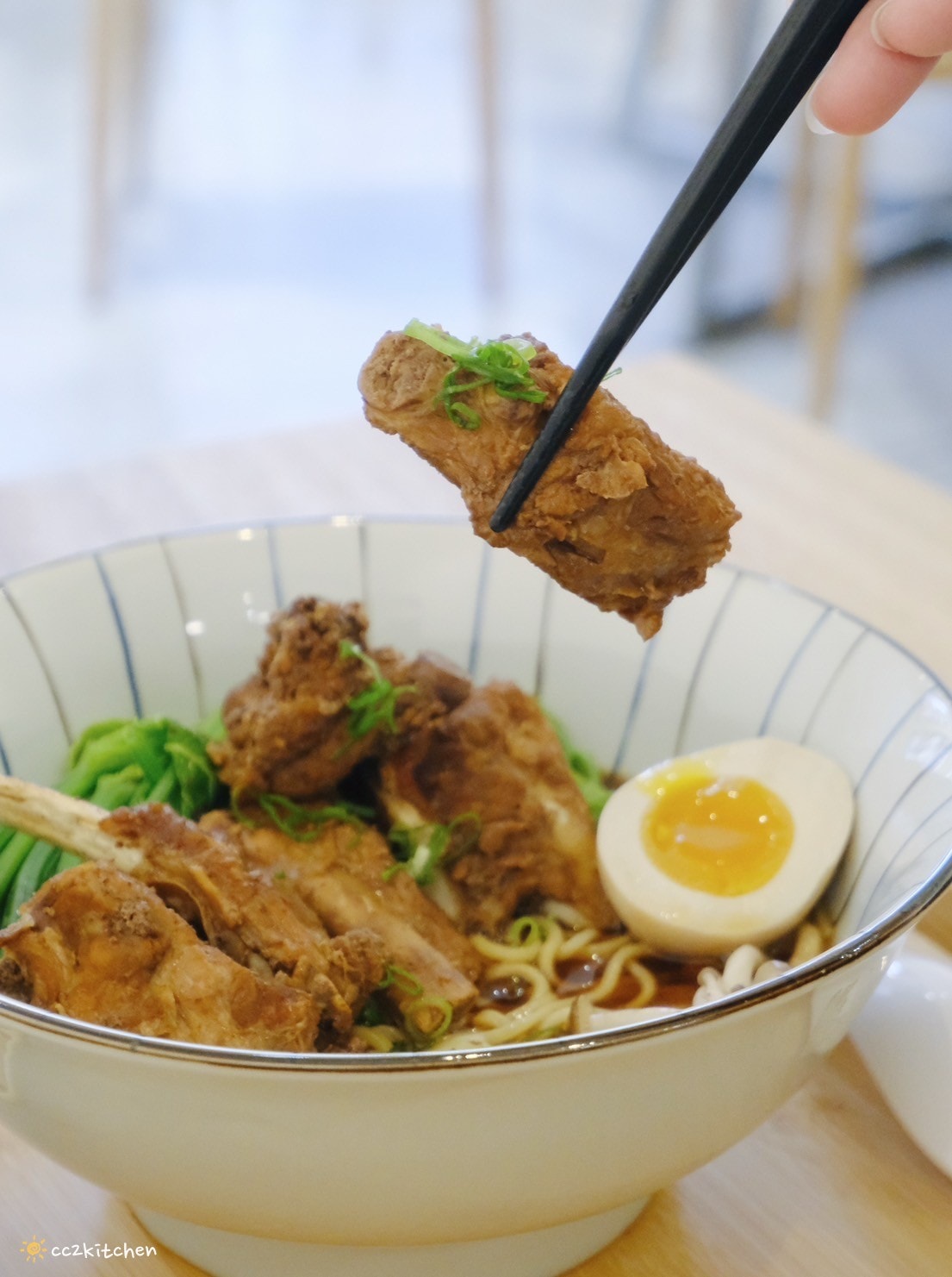 花蓮美食「安口食堂」開新分店!「安口食堂城中店」2.0隱藏在名產街上,主打眷村古早味麵食~三種主食搭配不同麵體,擁有家常美味的精緻乾拌麵! - 第34張圖