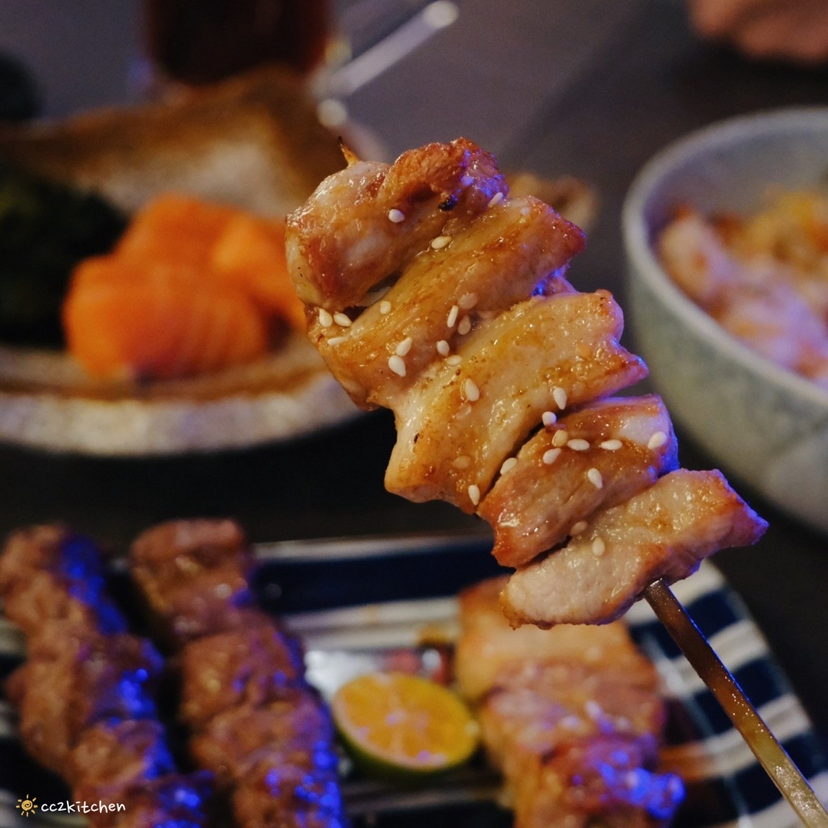 花蓮宵夜「瀧寅酔居」,google評論高達5顆星的串燒居酒屋!店內裝潢有特色、餐點豐富多樣~幾乎每一道都好吃不雷,花蓮吃宵夜、聚餐的夜晚好去處! - 第16張圖