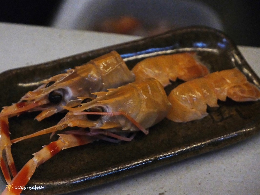高雄左營「程壽司」隱藏在龍華市場裡的無菜單日料攤!生魚片、握壽司新鮮又好吃,在這裡能吃到季節限定的台灣魚種! - 第31張圖