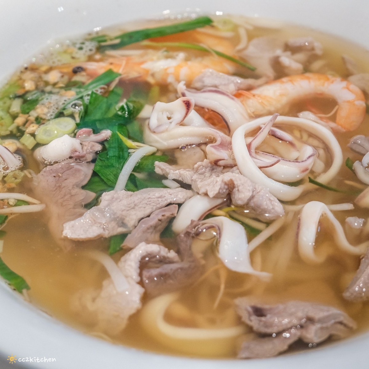 台東都蘭美食「錦鸞越南美食 DuLan Viet Nam Food」隱藏在東部海岸村的越南道地家鄉味,使用在地新鮮蔬菜及無毒香草,台東100碗必吃的異國美食餐廳! - 第12張圖