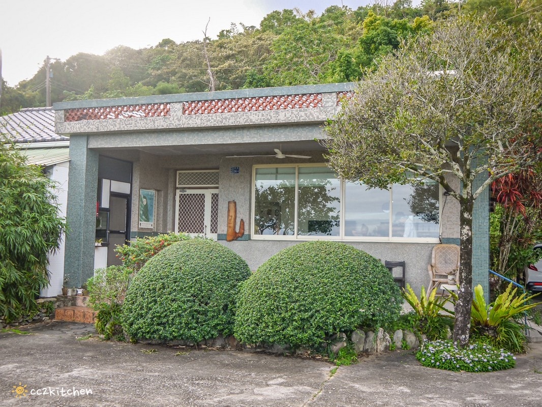 台東「林道咖啡烘豆工作室 LEADING COFFEE」知本山上的秘境咖啡廳!販售自家烘焙各國莊園精品咖啡豆及咖啡掛耳包,點一杯咖啡,眺望太平洋、縱覽台東平原自然美景。 - 第16張圖
