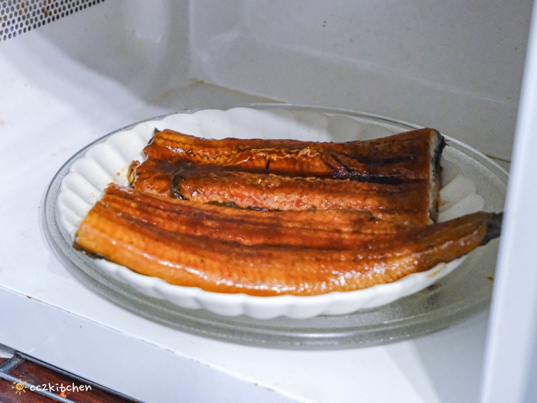 【團購美食開箱】只要5分鐘,在家也能做出日本爆紅的厚蛋鰻玉丼!「Hao Tu好土鰻魚專賣店」三代傳承老字號鰻魚家族,日規高品質蒲燒鰻、白燒鰻、生鰻魚,簡單加熱快速上桌! - 第17張圖