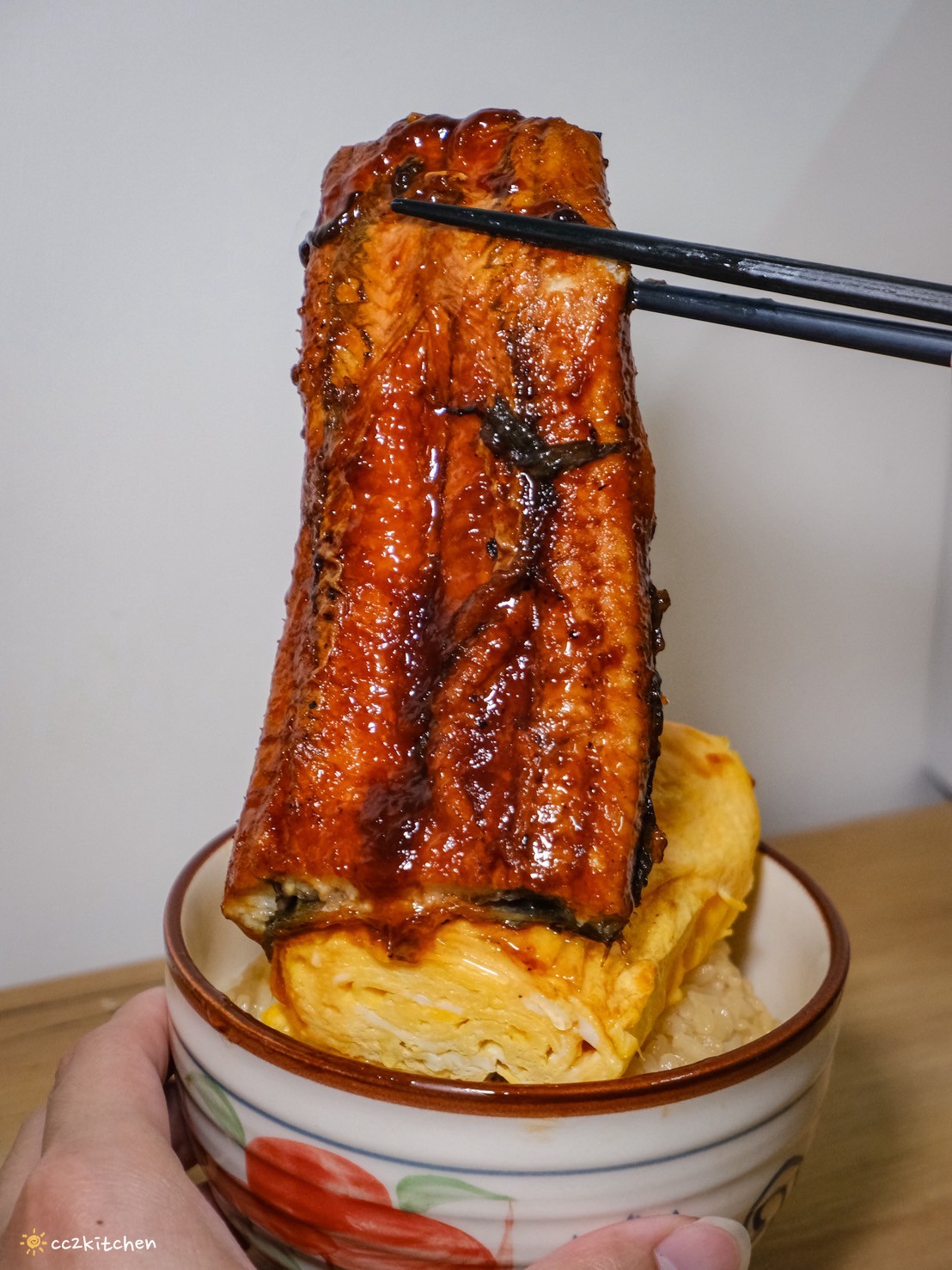 【團購美食開箱】只要5分鐘,在家也能做出日本爆紅的厚蛋鰻玉丼!「Hao Tu好土鰻魚專賣店」三代傳承老字號鰻魚家族,日規高品質蒲燒鰻、白燒鰻、生鰻魚,簡單加熱快速上桌! - 第27張圖
