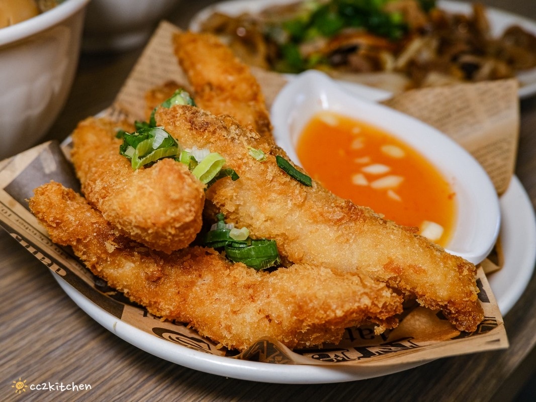 台東米苔目吃哪間?榕樹下米苔目(中華路創始老店),在地飄香60年的老字號名店,在地人從小吃到大的好滋味~推薦米苔目、松金全豬、香酥太平洋鬼頭刀。 - 第36張圖