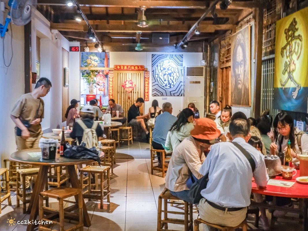 台東米苔目吃哪間?榕樹下米苔目(中華路創始老店),在地飄香60年的老字號名店,在地人從小吃到大的好滋味~推薦米苔目、松金全豬、香酥太平洋鬼頭刀。 - 第6張圖