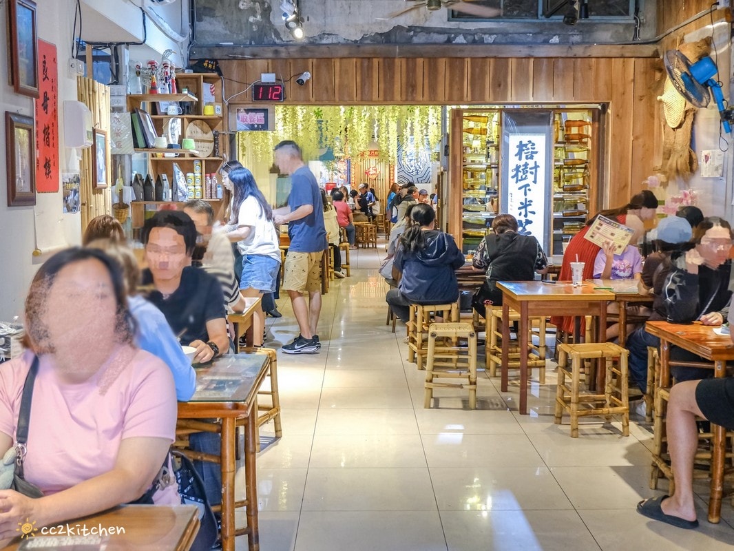 台東米苔目吃哪間?榕樹下米苔目(中華路創始老店),在地飄香60年的老字號名店,在地人從小吃到大的好滋味~推薦米苔目、松金全豬、香酥太平洋鬼頭刀。 - 第8張圖