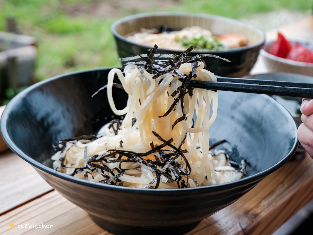 台東隱藏版手打烏龍麵「小虞手打烏龍麵」竟然藏身在山谷秘境中?手打烏龍麵Q彈帶勁~採預約制,僅有8席座位,位於泰源幽谷、泰源半島~儘管須長途跋涉才能抵達,仍吸引許多饕客慕名前往! - 第42張圖