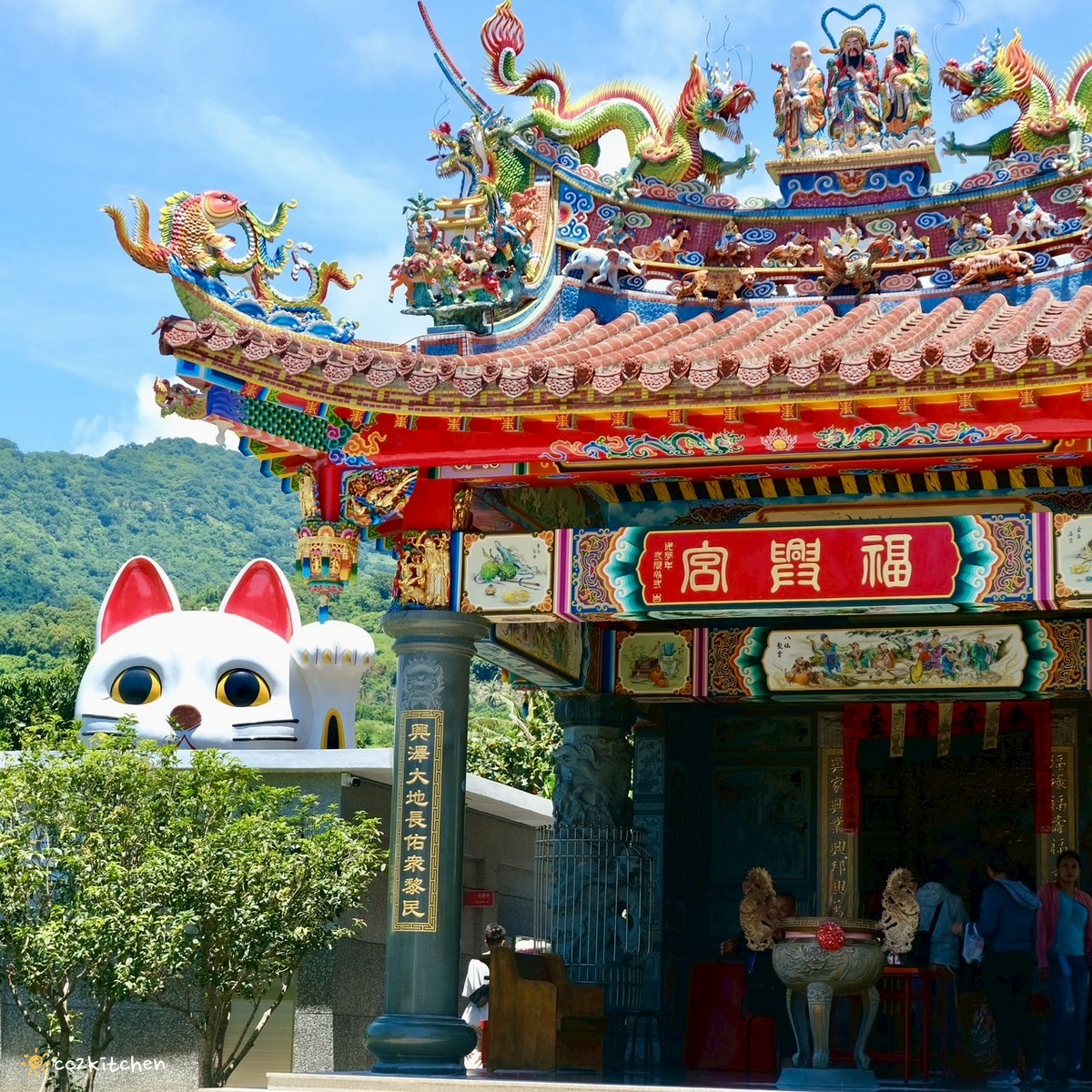 全台最萌的土地公廟!「太麻里福興宮」台灣唯一招財貓土地公,巨型招財貓可愛指數爆表!台東熱門打卡景點推薦。 - 第4張圖