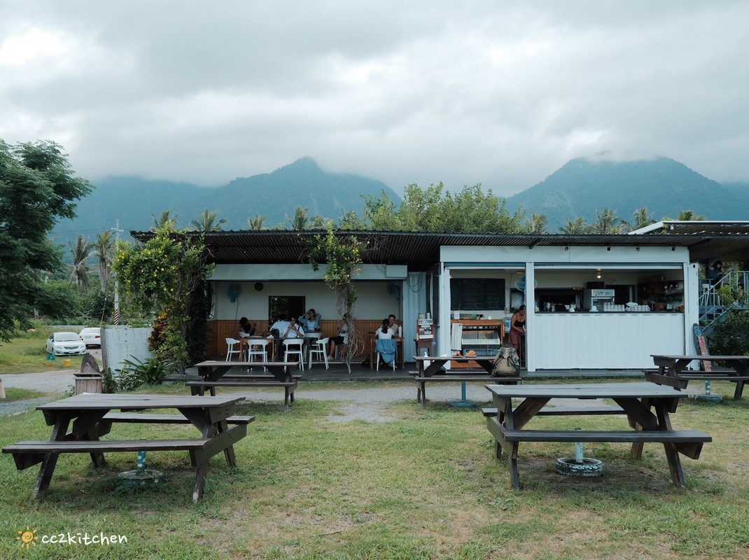台東最 Chill 的山海景觀咖啡廳「海角咖啡Cape Café」!無敵海景×異國料理×親子寵物友善,擁抱台東山海的靜謐時光。 - 第10張圖