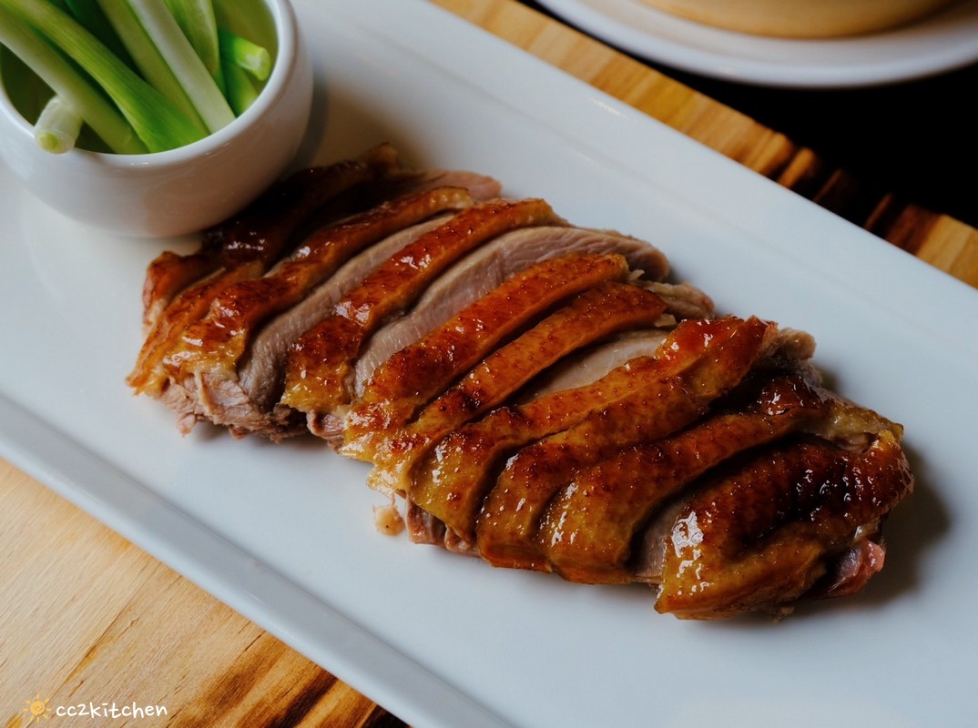 台東美食新地標「機關車庫Tea House 1917」進駐台東百年火車倉庫!主打一鴨三吃、米其林三星頤宮甜品、各式港點。 - 第19張圖