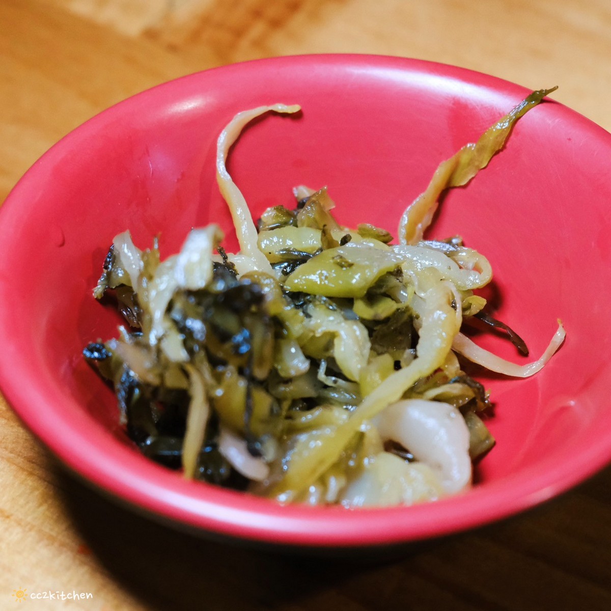 台東隱藏版超大顆爆餡手工水餃!「豐里食堂」安東塑膠旁的眷村味麵食館,藝人常常造訪的隱藏版食堂,賣著大顆又好吃的手工水餃、美味的紅燒牛肉拉麵! - 第28張圖