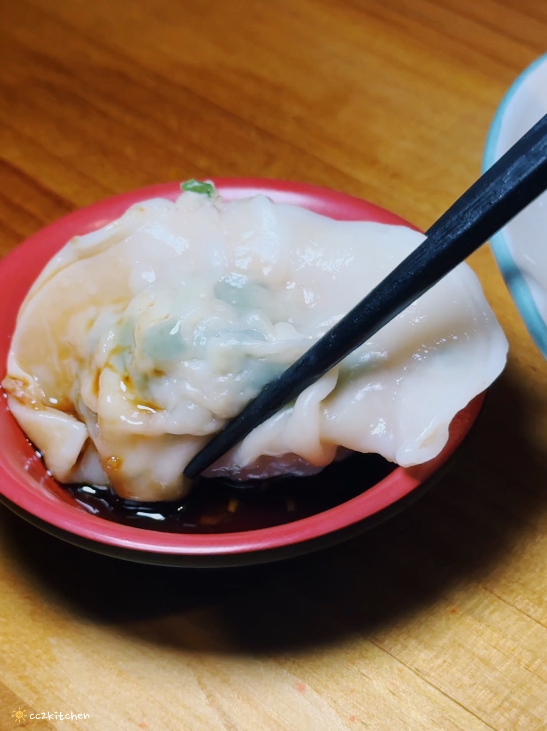 台東隱藏版超大顆爆餡手工水餃!「豐里食堂」安東塑膠旁的眷村味麵食館,藝人常常造訪的隱藏版食堂,賣著大顆又好吃的手工水餃、美味的紅燒牛肉拉麵! - 第34張圖