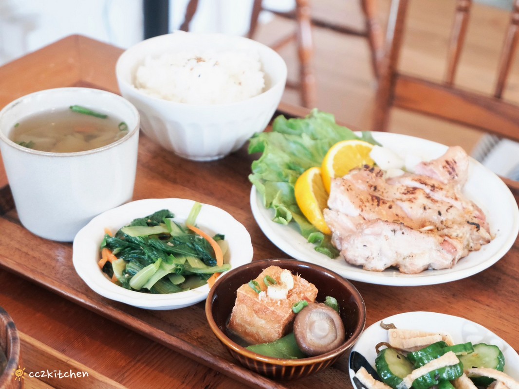 台南早午餐「之間&家.料理」,隱藏在巷弄內的日雜ZAKKA風溫馨小店,全日供餐的溫暖手作料理(可預約訂位)。 - 第42張圖