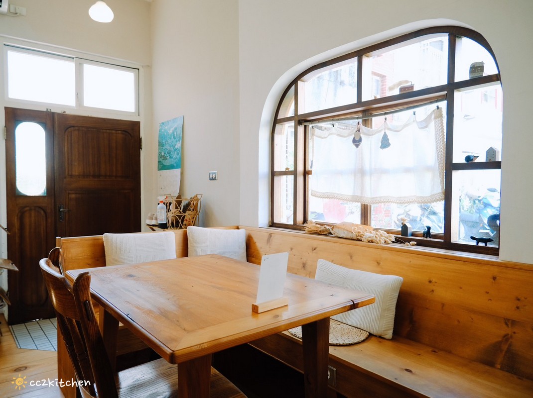 台南早午餐「之間&家.料理」,隱藏在巷弄內的日雜ZAKKA風溫馨小店,全日供餐的溫暖手作料理(可預約訂位)。 - 第24張圖