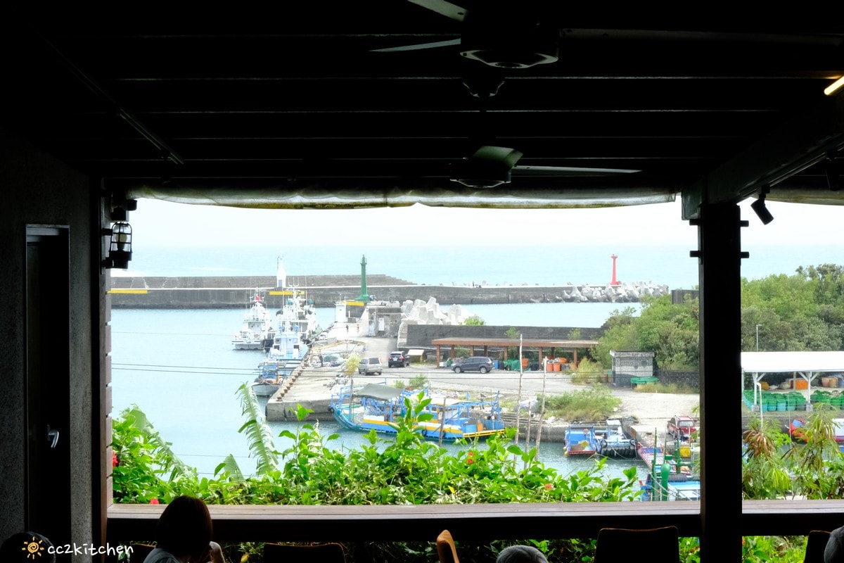 台東海景餐廳攻略！台東在地人私房名單大公開，6 間讓你瞬間忘憂的海景秘境美食。