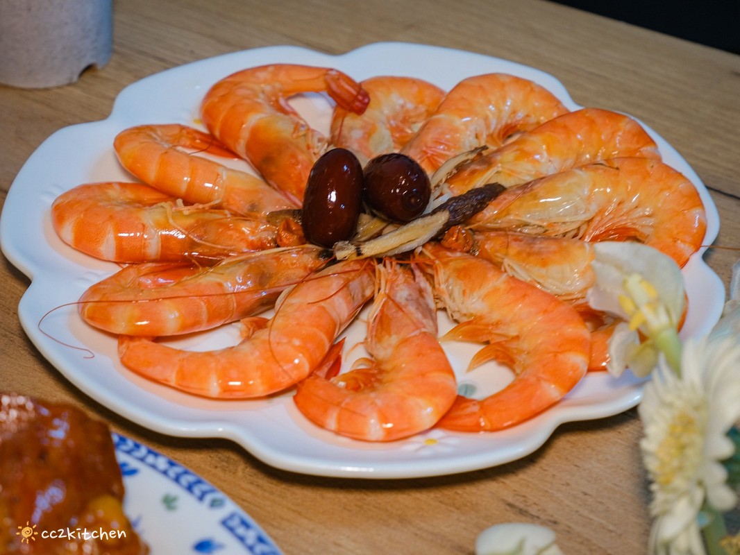 【2026團購年菜推薦】i3Fresh愛上新鮮 x 吳秉承師傅聯名「承福春禧小團圓」年菜開箱!名廚手路菜10分鐘快速上桌,免備料、0技巧,小家庭圍爐、過年宴客都適合的澎湃年菜組合。 - 第6張圖 【2026團購年菜推薦】i3Fresh愛上新鮮 x 吳秉承師傅聯名「承福春禧小團圓」年菜開箱!名廚手路菜10分鐘快速上桌,免備料、0技巧,小家庭圍爐、過年宴客都適合的澎湃年菜組合。