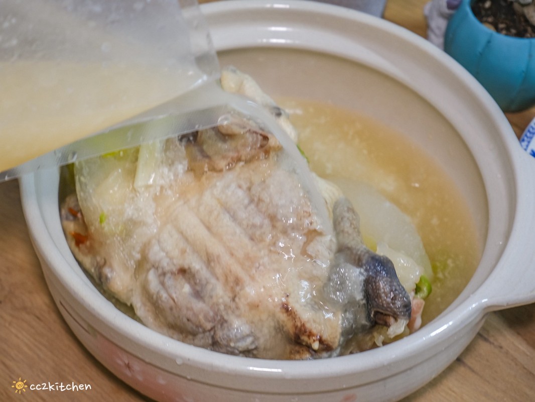 【2026團購年菜推薦】i3Fresh愛上新鮮 x 吳秉承師傅聯名「承福春禧小團圓」年菜開箱!名廚手路菜10分鐘快速上桌,免備料、0技巧,小家庭圍爐、過年宴客都適合的澎湃年菜組合。 - 第17張圖 【2026團購年菜推薦】i3Fresh愛上新鮮 x 吳秉承師傅聯名「承福春禧小團圓」年菜開箱!名廚手路菜10分鐘快速上桌,免備料、0技巧,小家庭圍爐、過年宴客都適合的澎湃年菜組合。