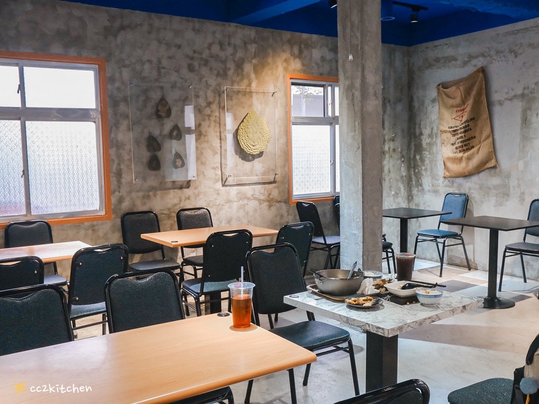 台東美食推薦「伊拜天地食堂 Ipay 」隱藏在鄉村間的小店，居然賣著好吃的砂鍋魚頭！地點鄰近台東機場、國立臺東專科學校～在地人私藏的台東小吃。