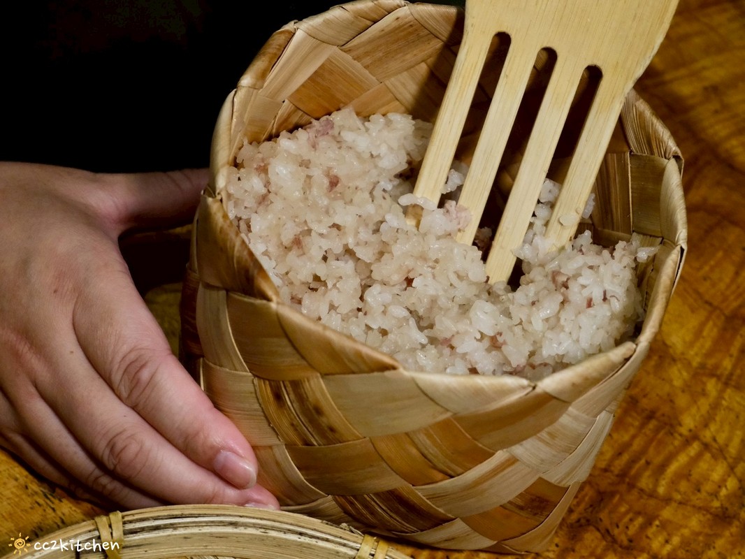 目前台東唯一炭燒野菜羊肉鍋就在「打鹿岸原住民人文主題餐廳-湛藍邊境」！地點鄰近富岡漁港～刺蔥料理、原民美食、海鮮餐廳、海景駐唱一次滿足的台東聚餐好去處！