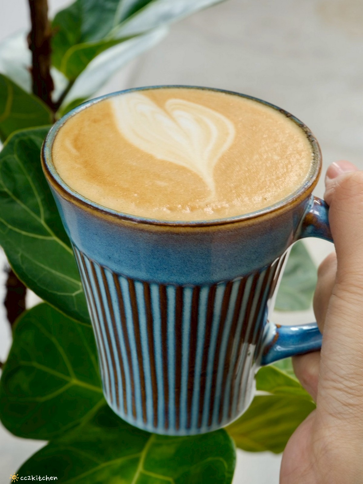 台東成功咖啡廳推薦「椰風浪鼓」純白貨櫃屋、椰林環繞,海邊的世外桃源。 - 第29張圖 台東成功咖啡廳推薦「椰風浪鼓」純白貨櫃屋、椰林環繞,海邊的世外桃源。