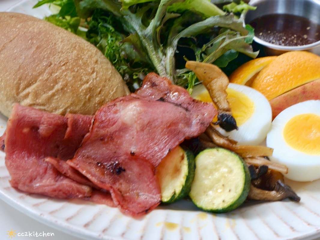 台東成功咖啡廳推薦「椰風浪鼓」純白貨櫃屋、椰林環繞,海邊的世外桃源。 - 第27張圖 台東成功咖啡廳推薦「椰風浪鼓」純白貨櫃屋、椰林環繞,海邊的世外桃源。