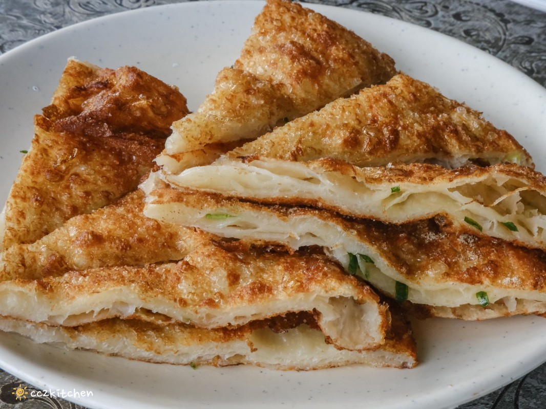 台東成功美食推薦「新海灣牛肉麵-手工蔥花餅」,台11線海景牛肉麵隱藏版小店,半筋半肉紅燒牛肉麵配海景超療癒~ - 第18張圖 台東成功美食推薦「新海灣牛肉麵-手工蔥花餅」,台11線海景牛肉麵隱藏版小店,半筋半肉紅燒牛肉麵配海景超療癒~