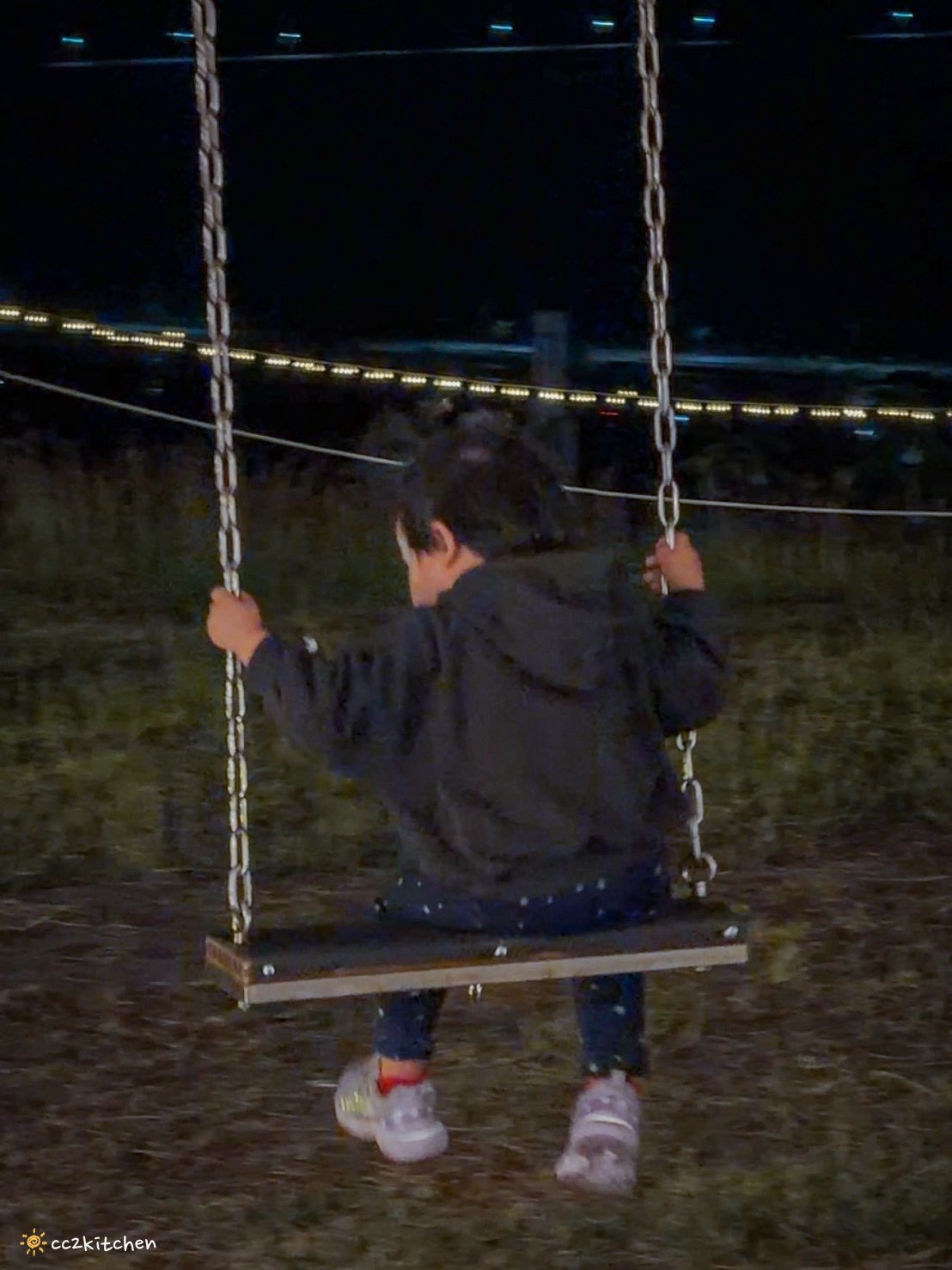 台東最新景觀餐廳「望月坡景觀咖啡廳」開箱~富源半山腰夜景秘境、低消120元就可以不限時用餐+欣賞美美夜景!台東親子友善餐廳、夜晚聚會好去處推薦。 - 第11張圖 台東最新景觀餐廳「望月坡景觀咖啡廳」開箱~富源半山腰夜景秘境、低消120元就可以不限時用餐+欣賞美美夜景!台東親子友善餐廳、夜晚聚會好去處推薦。