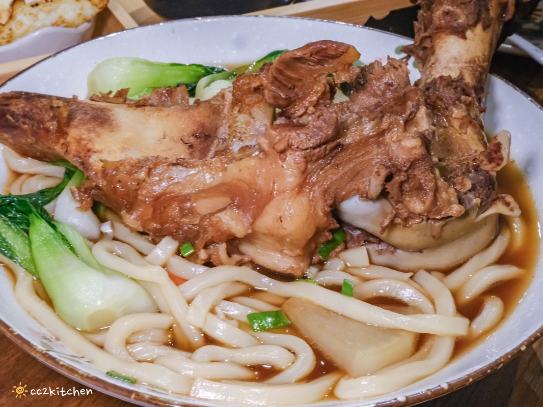 台東最新景觀餐廳「望月坡景觀咖啡廳」開箱~富源半山腰夜景秘境、低消120元就可以不限時用餐+欣賞美美夜景!台東親子友善餐廳、夜晚聚會好去處推薦。 - 第19張圖 台東最新景觀餐廳「望月坡景觀咖啡廳」開箱~富源半山腰夜景秘境、低消120元就可以不限時用餐+欣賞美美夜景!台東親子友善餐廳、夜晚聚會好去處推薦。