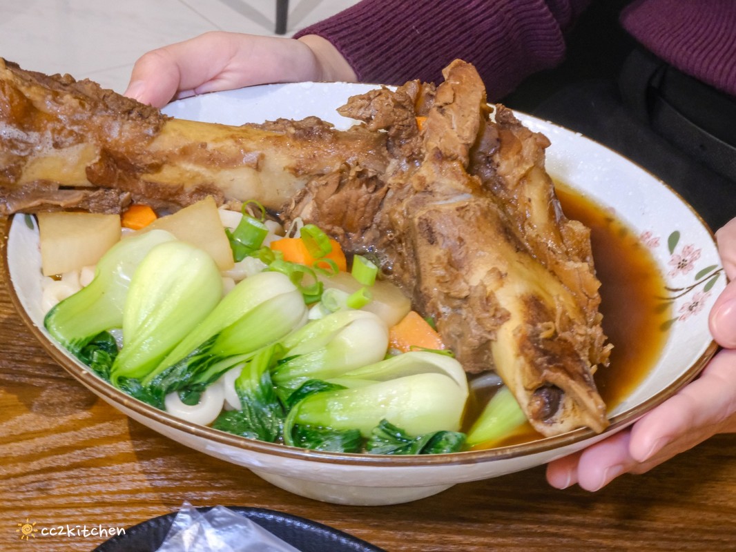 台東最新景觀餐廳「望月坡景觀咖啡廳」開箱~富源半山腰夜景秘境、低消120元就可以不限時用餐+欣賞美美夜景!台東親子友善餐廳、夜晚聚會好去處推薦。 - 第18張圖 台東最新景觀餐廳「望月坡景觀咖啡廳」開箱~富源半山腰夜景秘境、低消120元就可以不限時用餐+欣賞美美夜景!台東親子友善餐廳、夜晚聚會好去處推薦。