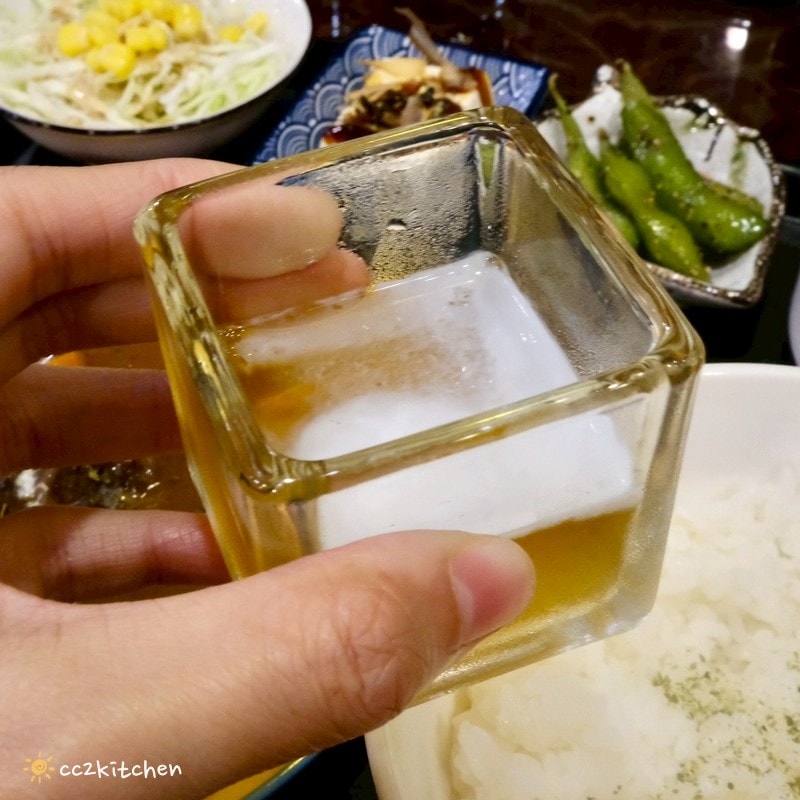台東美食推薦「金采複合式精品&餐飲」，隱身天后宮附近的歐風復古餐廳，必吃台東少見咖哩叻沙湯麵，結合精品選物的異國料理好去處～
