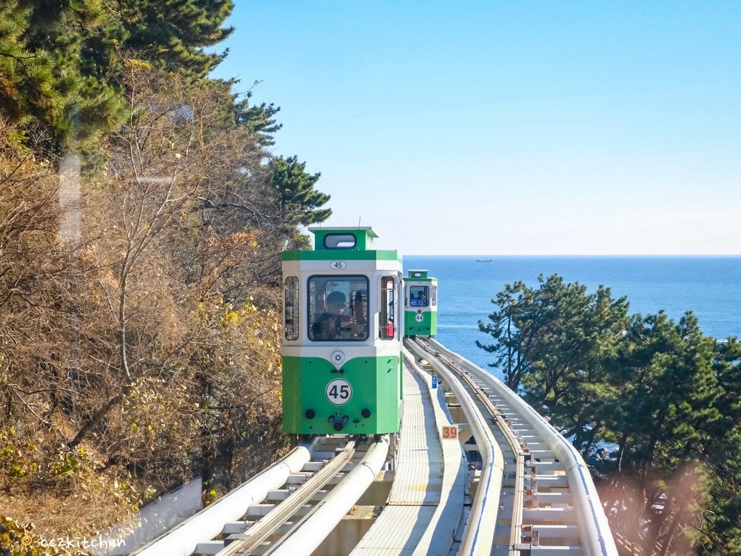 【2026 釜山旅遊景點推薦】第一次自由行釜山怎麼玩？我最愛的釜山必去景點整理，海雲台、甘川洞、廣安里夜景全攻略，不跟團也可以輕鬆玩釜山。