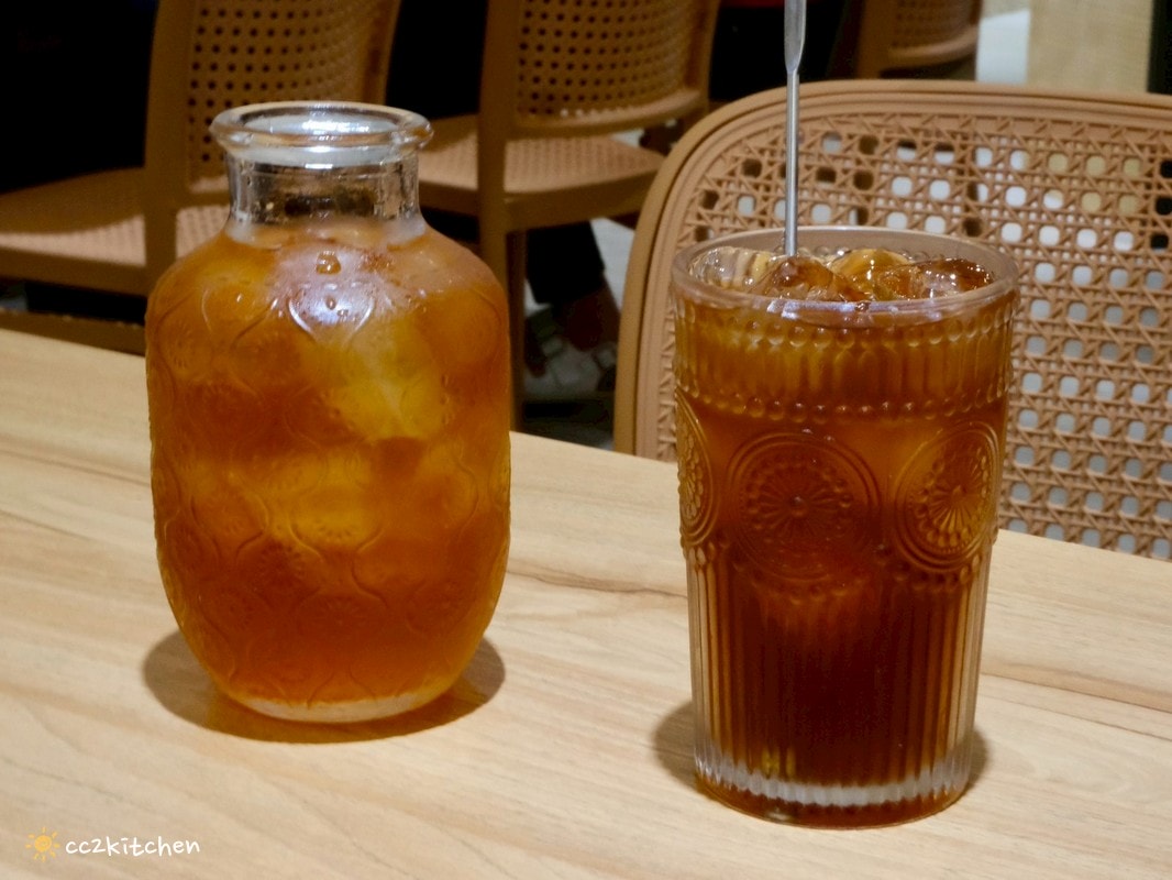 台東市區美食推薦「食年」，新開幕台菜餐館顛覆你對傳統台菜的想像～精緻家常料理經典白飯殺手，午餐可升級個人套餐，一個人也能輕鬆享用的台東聚餐與台東台菜餐廳首選！