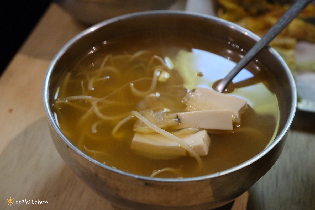 台東夜晚好去處、深夜餐酒館推薦!「我D家餐酒館D.D BAR」營業到凌晨4點!隱身市中心巷弄的韓式料理小酒館,炸醬麵、拌飯、蔥煎餅、醒酒湯必點。 - 第19張圖 台東夜晚好去處、深夜餐酒館推薦!「我D家餐酒館D.D BAR」營業到凌晨4點!隱身市中心巷弄的韓式料理小酒館,炸醬麵、拌飯、蔥煎餅、醒酒湯必點。