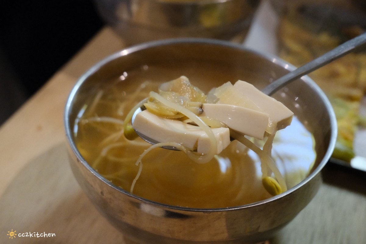 台東夜晚好去處、深夜餐酒館推薦!「我D家餐酒館D.D BAR」營業到凌晨4點!隱身市中心巷弄的韓式料理小酒館,炸醬麵、拌飯、蔥煎餅、醒酒湯必點。 - 第21張圖 台東夜晚好去處、深夜餐酒館推薦!「我D家餐酒館D.D BAR」營業到凌晨4點!隱身市中心巷弄的韓式料理小酒館,炸醬麵、拌飯、蔥煎餅、醒酒湯必點。