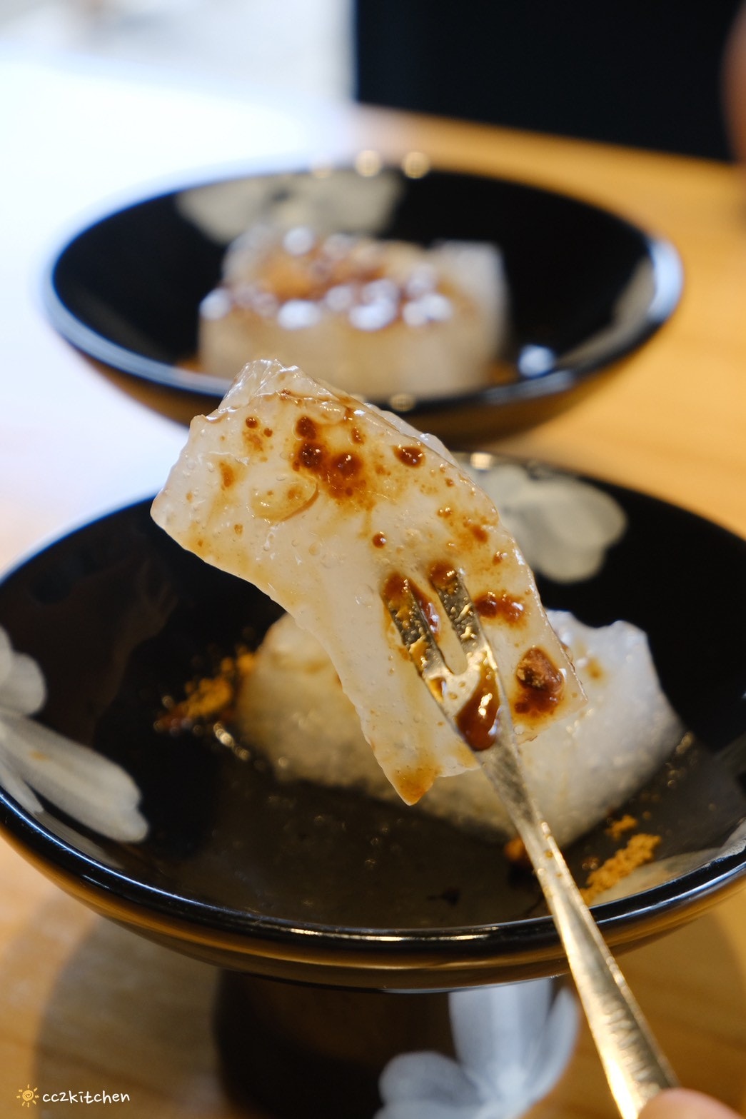 台東大武美食推薦、南迴公路特色拉麵！「大和製物所」台東唯一豆腐拉麵套餐，隱身大武橋旁黑色老屋，由双亭院、絲綢咖啡主廚監製的清爽雞白湯台式拉麵。