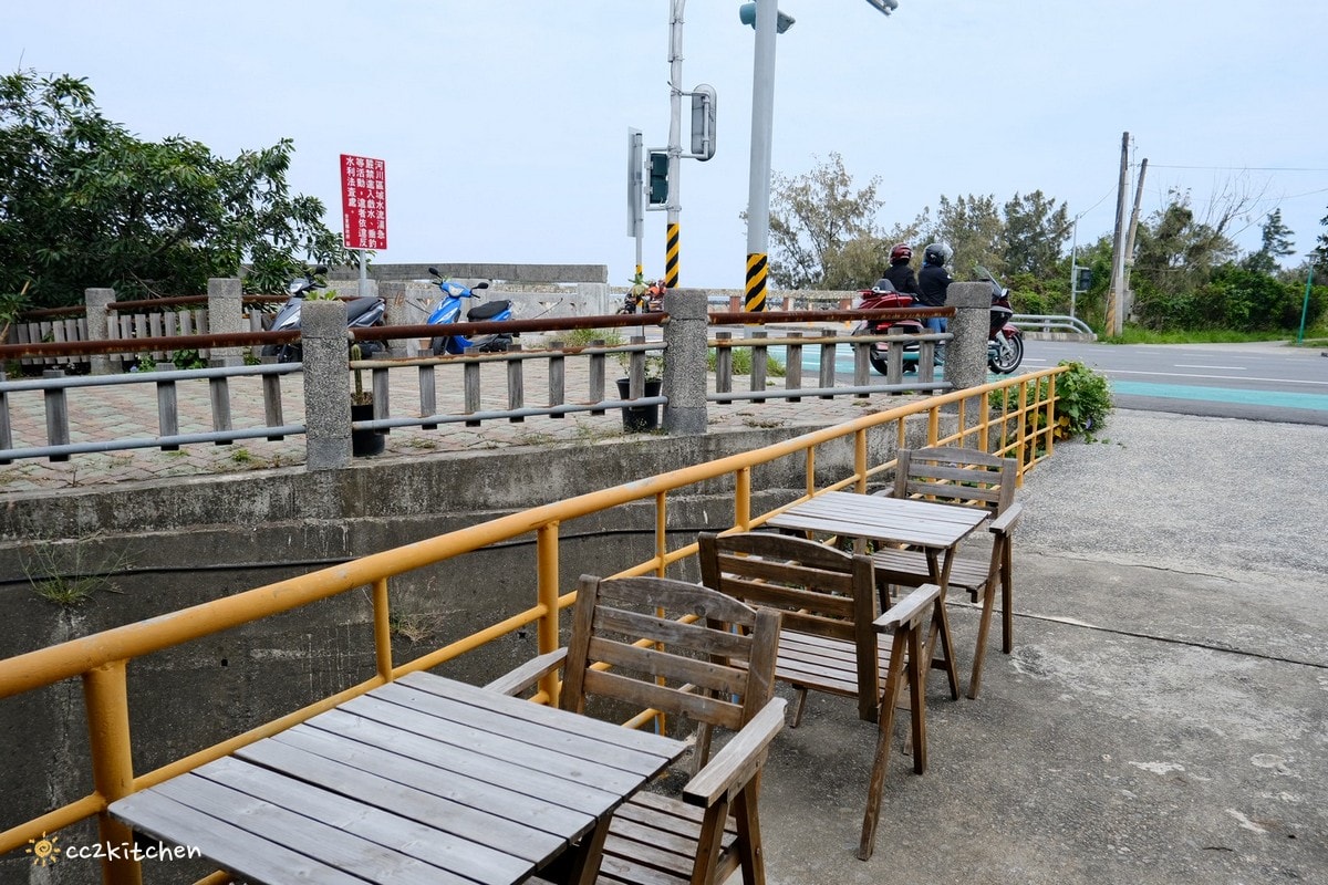 台東大武美食推薦、南迴公路特色拉麵！「大和製物所」台東唯一豆腐拉麵套餐，隱身大武橋旁黑色老屋，由双亭院、絲綢咖啡主廚監製的清爽雞白湯台式拉麵。