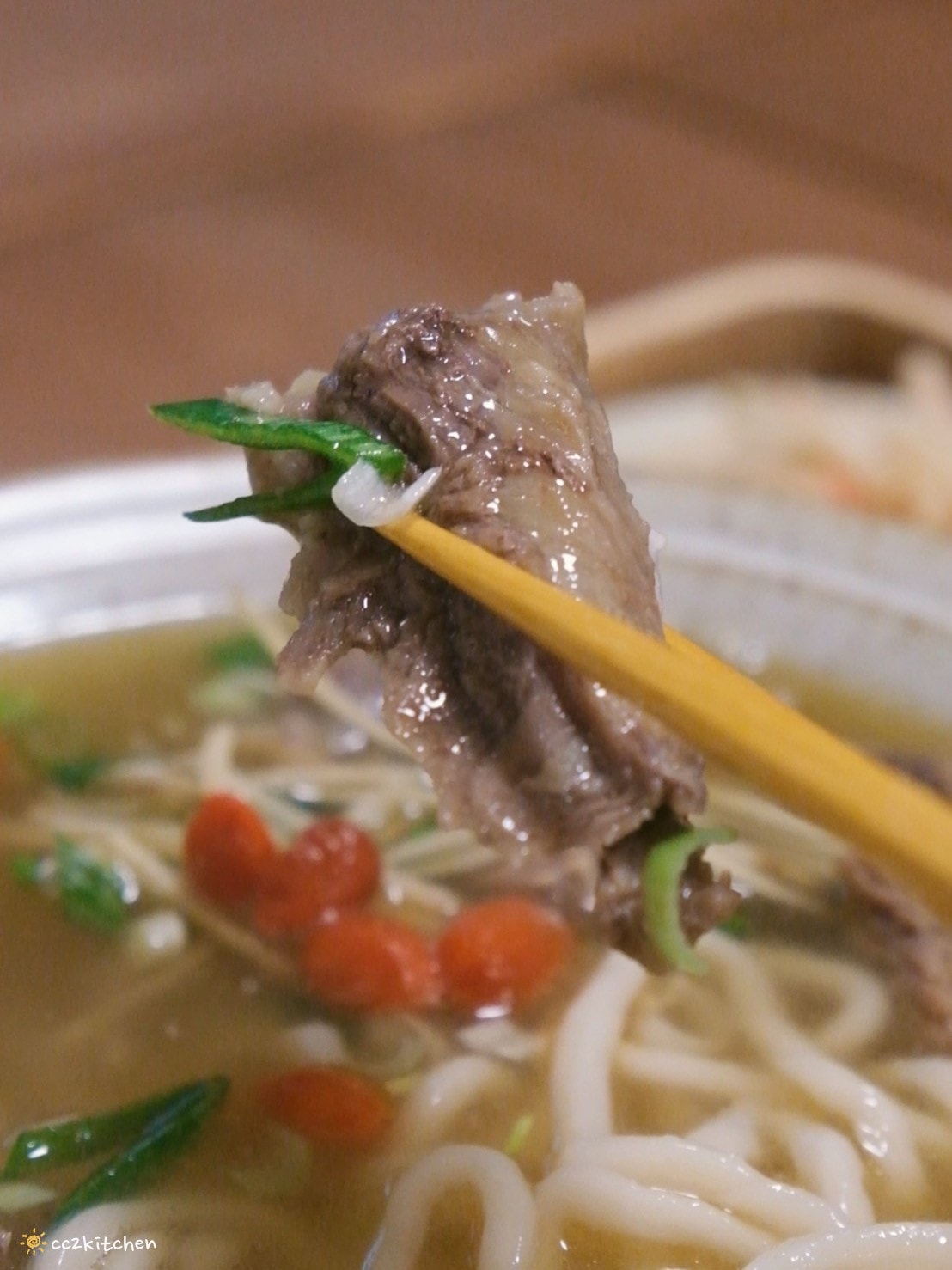 台東隱藏版牛肉麵推薦!「掌公主-預約制私宅牛肉麵」一天只接待7組客人的神秘名單美食!一人也值得專程預約的台東必吃美食。 - 第17張圖 台東隱藏版牛肉麵推薦!「掌公主-預約制私宅牛肉麵」一天只接待7組客人的神秘名單美食!一人也值得專程預約的台東必吃美食。