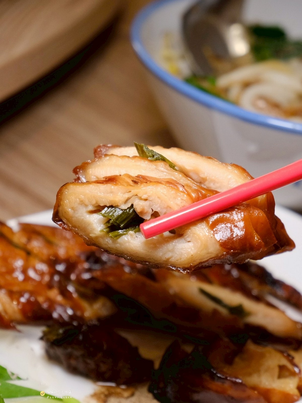 台東必吃美食推薦！70年老店「老東台米苔目」4/1重新開幕啦～全新摩登復古風裝潢氣派登場，必吃老台東味米苔目、古早味米苔目冰，一次解鎖台東在地經典小吃與創新甜品。