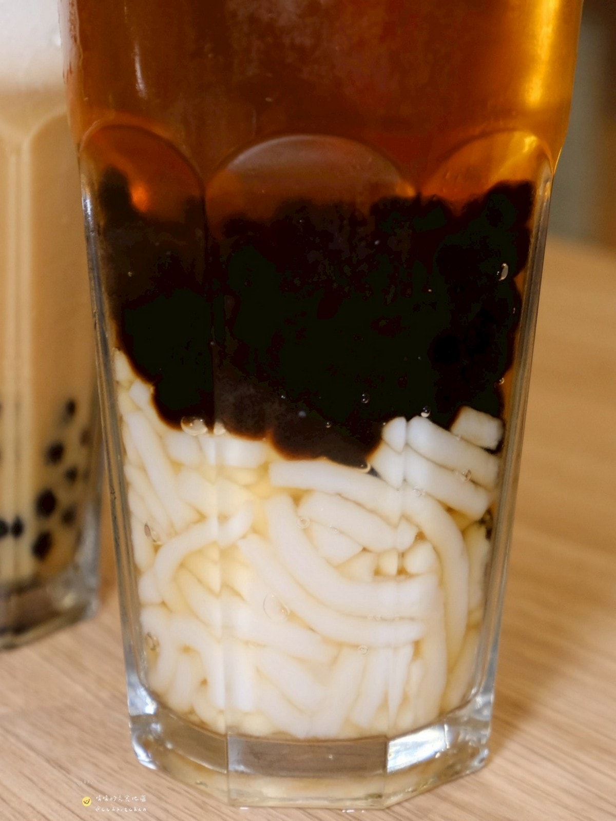 台東必吃美食推薦！70年老店「老東台米苔目」4/1重新開幕啦～全新摩登復古風裝潢氣派登場，必吃老台東味米苔目、古早味米苔目冰，一次解鎖台東在地經典小吃與創新甜品。