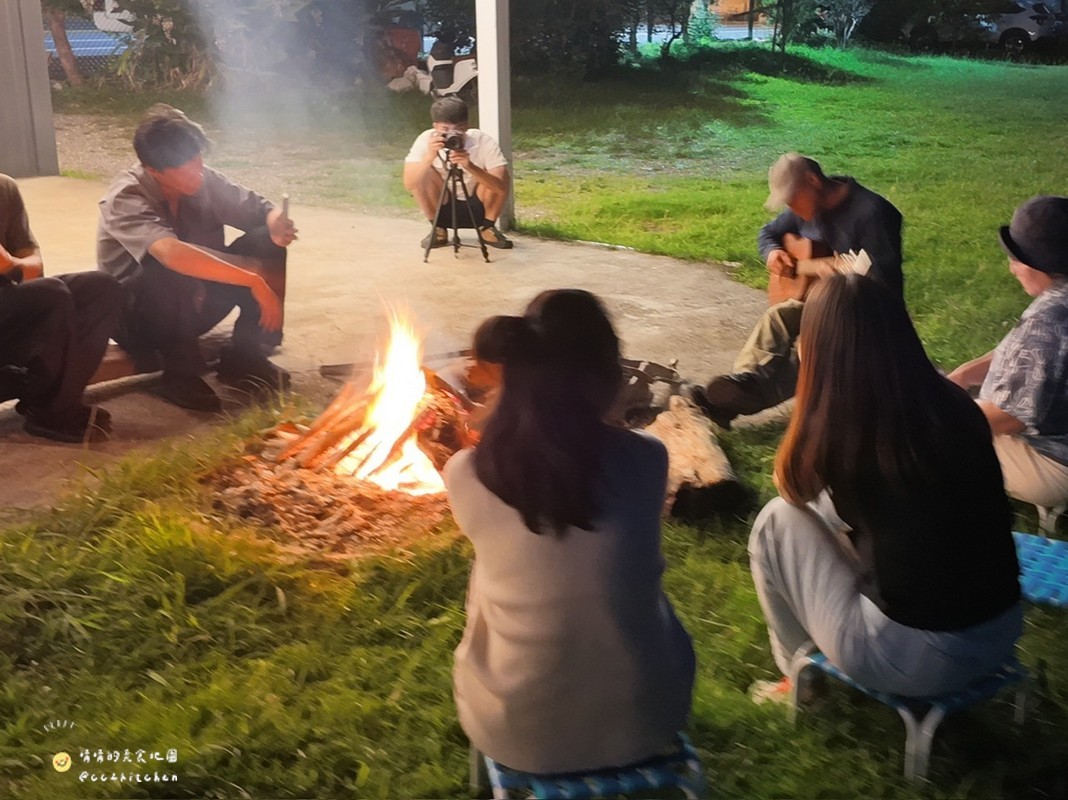 台東兩天一夜深度旅遊:「日日南島」療癒系慢旅,走進縱谷與海線的生活日常,從炙燒席烙飯糰、手搓愛玉到阿美族營火古調,感受人與土地最深的連結。 - 第131張圖 台東兩天一夜深度旅遊:「日日南島」療癒系慢旅,走進縱谷與海線的生活日常,從炙燒席烙飯糰、手搓愛玉到阿美族營火古調,感受人與土地最深的連結。