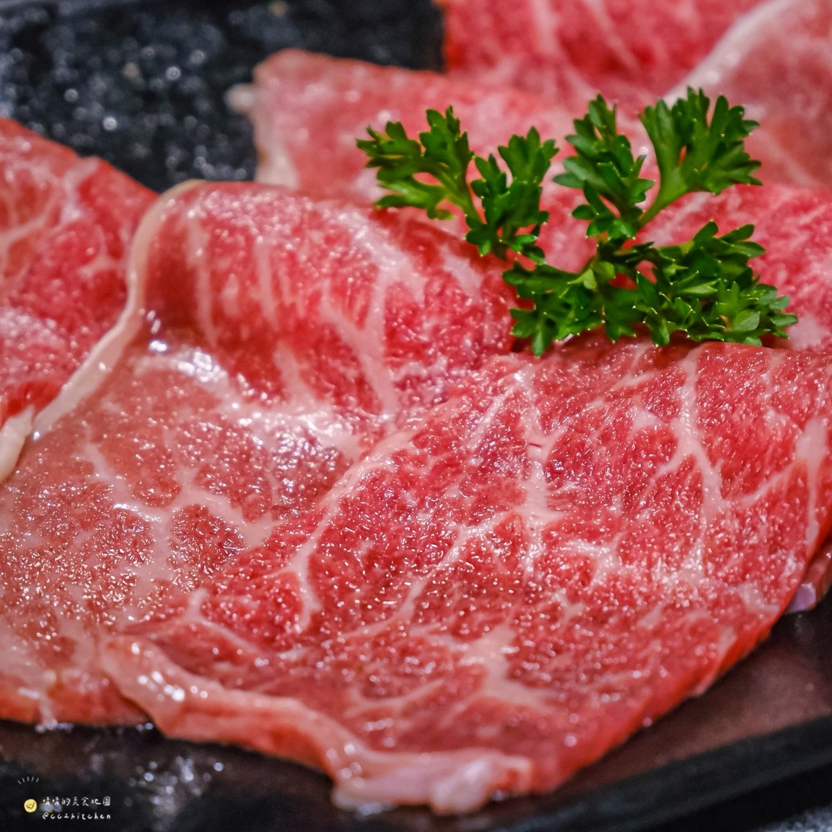 台東火烤兩吃新選擇！「樂烤和牛」688元燒肉吃到飽，超過50種品項無限供應，四國特色燒肉一次滿足～
