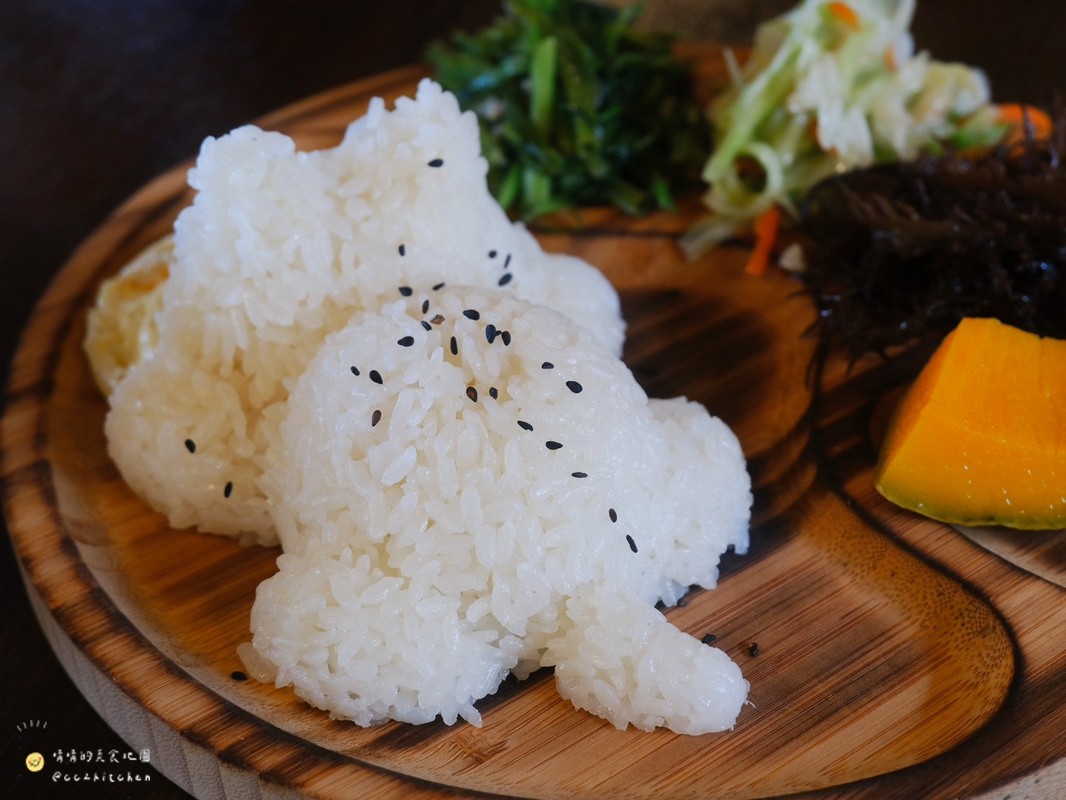 台東長濱美食推薦！「三個男人」部落風味簡餐，來長濱別只吃無菜單料理～返鄉青年結合部落媽媽手藝打造的美味食堂。